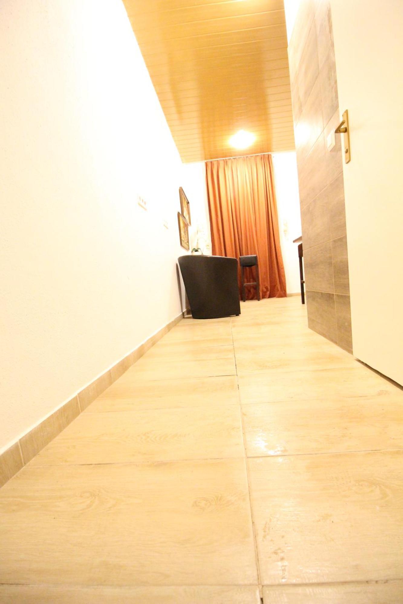 Studio In Floridsdorf Area Pr5 *